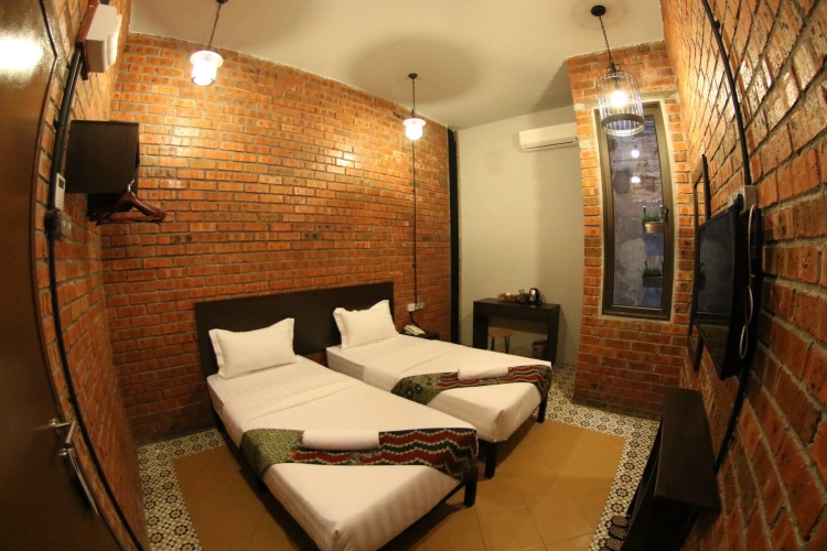 Standard Twin room