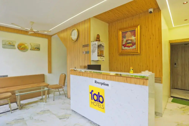 Fabhotel Gaurav Inn