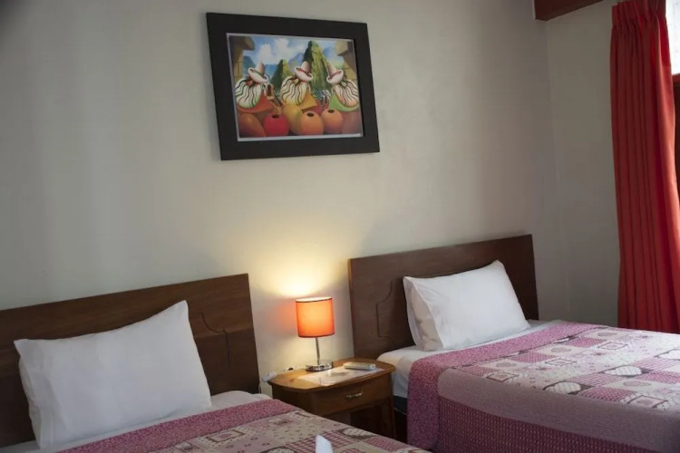Hostal Sun Palace Inn