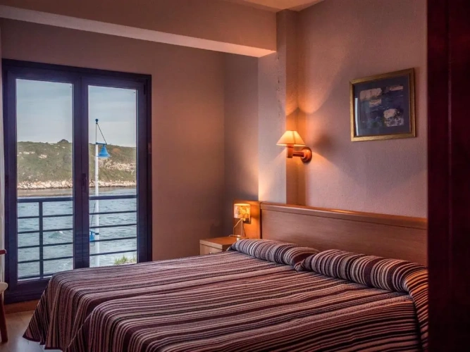Standard Double room with river view