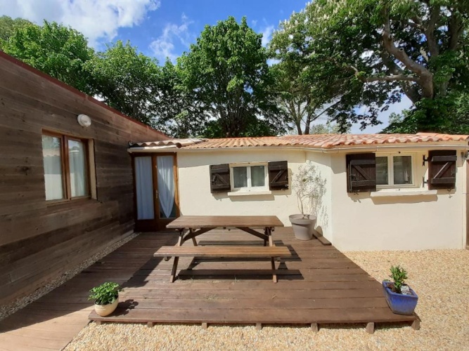 2 Bedrooms Cottage