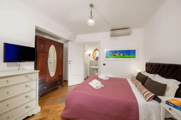 Corso in Roma With 3 Bedrooms and 3 Bathrooms