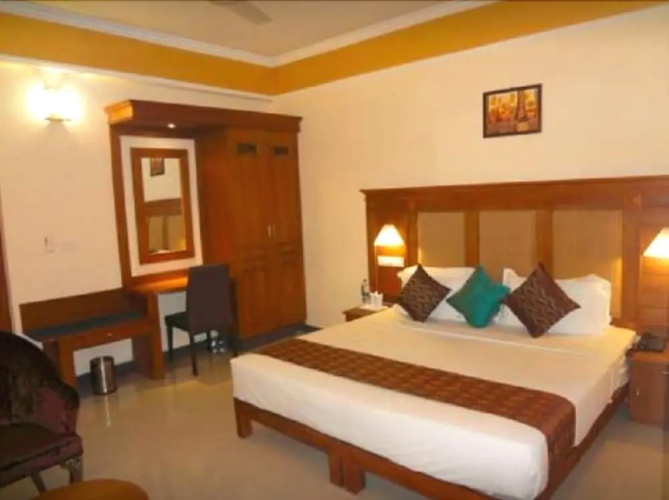 Hotel Seasons Thekkady