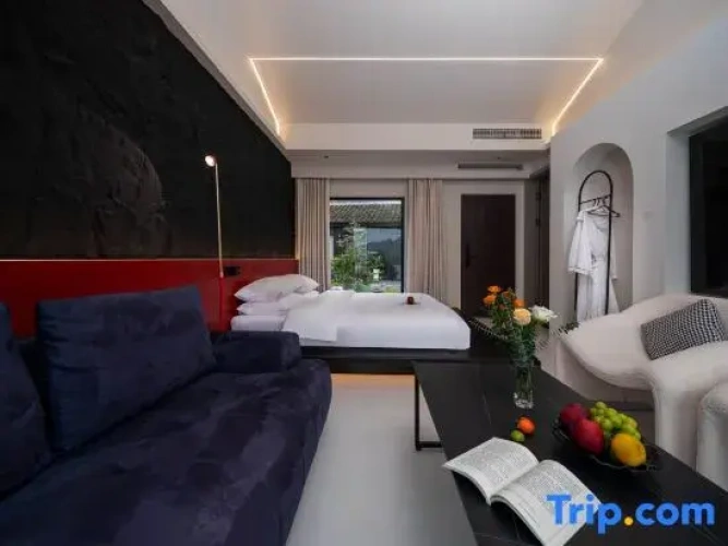 Standard Double room with lake view