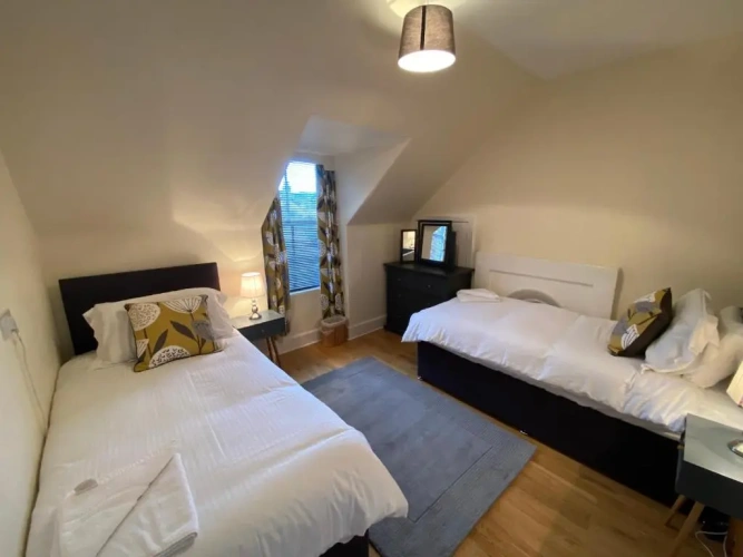 Double Cottage