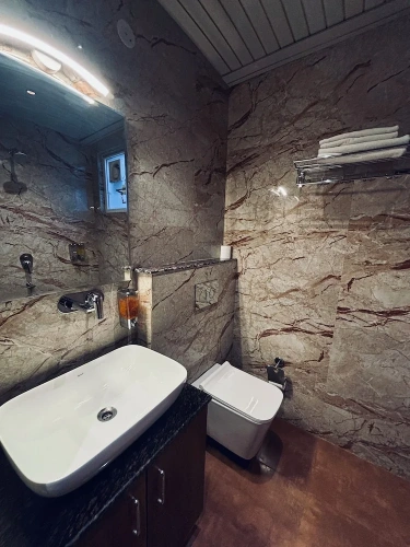 Comfort room