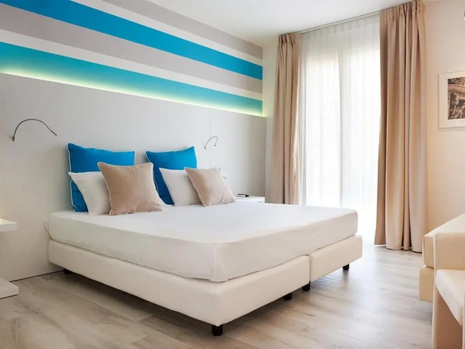 Standard Double room with balcony and with sea view