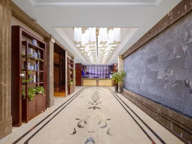 Starway Hotel (Mudanjiang Railway Station)