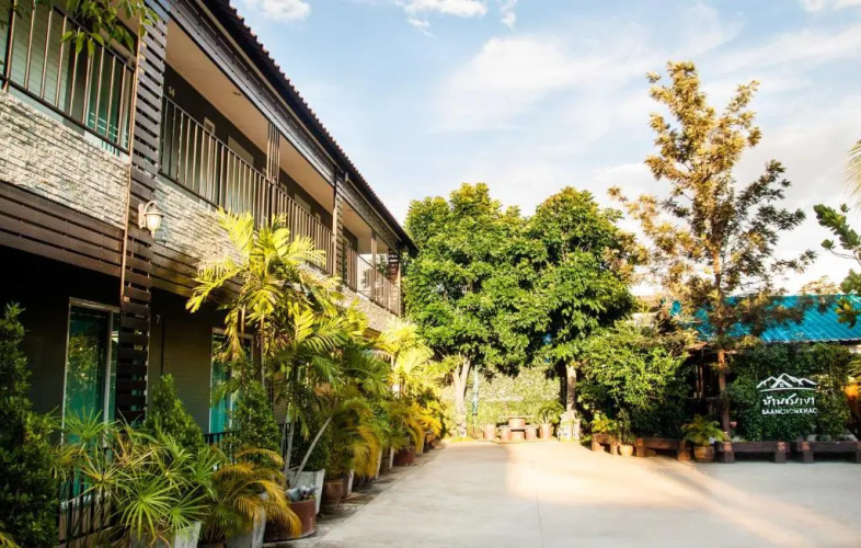 Baan Chom Khao