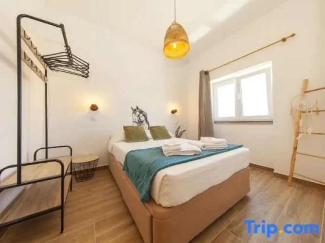 3 Bedrooms Apartment