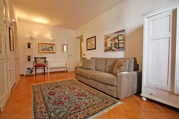 Travel & Stay - Cappellari