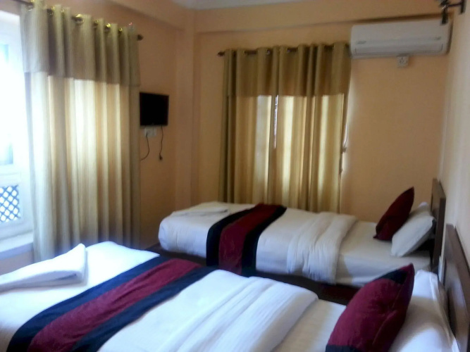 Hotel Happy Home