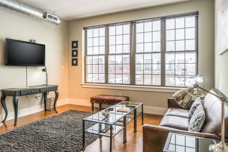 1 Bedroom Luxury Apartment with view