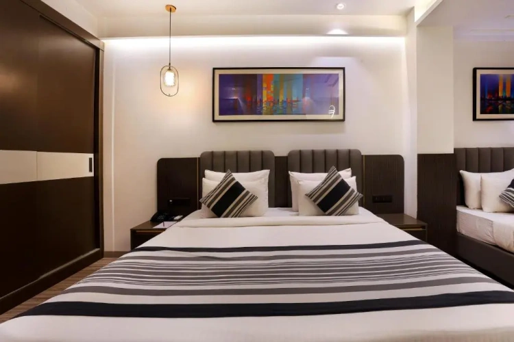 Luxury Triple room