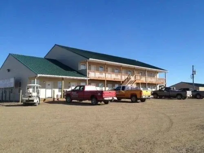 Tumbleweed Inn & Suites