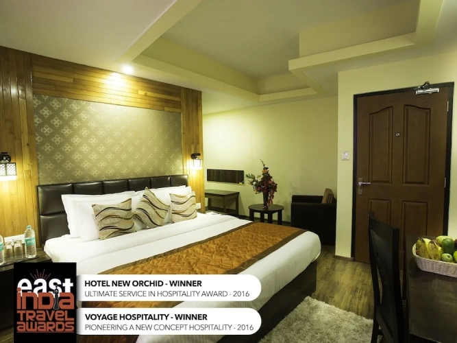 Deluxe Double room with land view