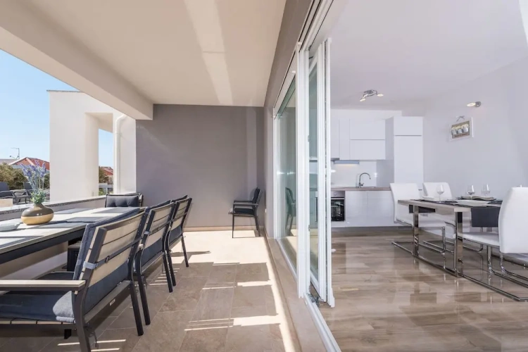 2 Bedrooms Apartment with balcony