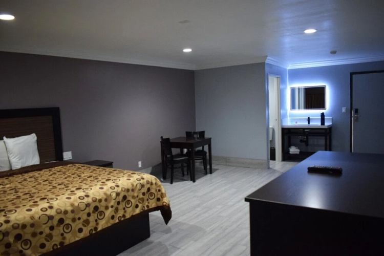 Willow Tree Inn Suites