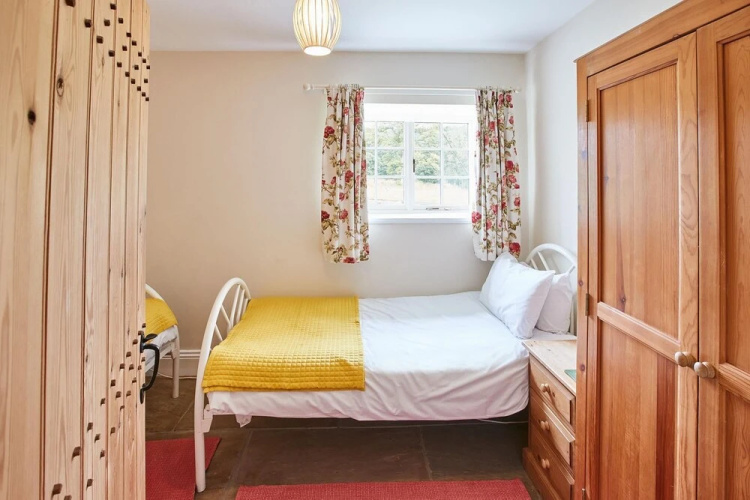 Host Stay Cleveland Bay Cottage