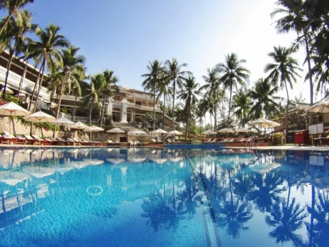 Deluxe Quadruple room beachfront