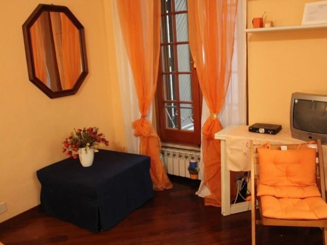 Leone Guesthouse