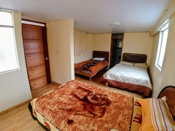 Standard Quadruple room with lake view