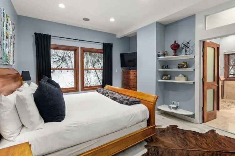 Durant Condominiums by Frias