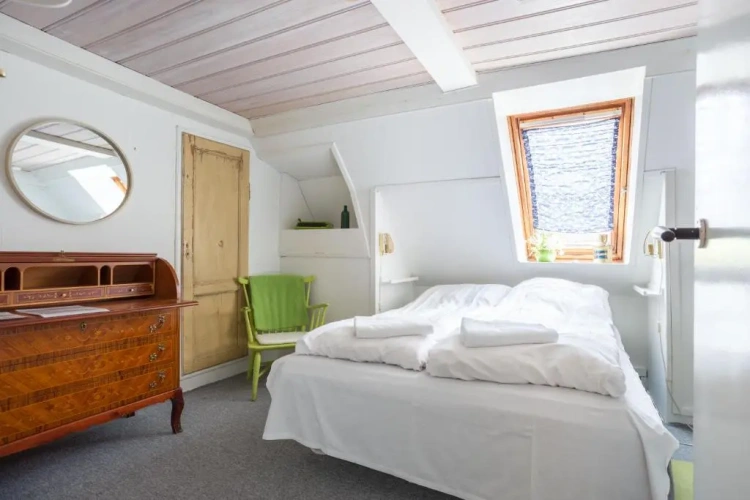 3 Bedrooms Cottage
