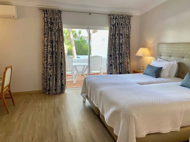 2 Bedrooms Villa with balcony