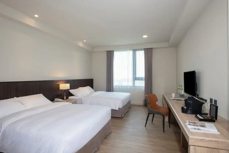 Floramos Hotel
