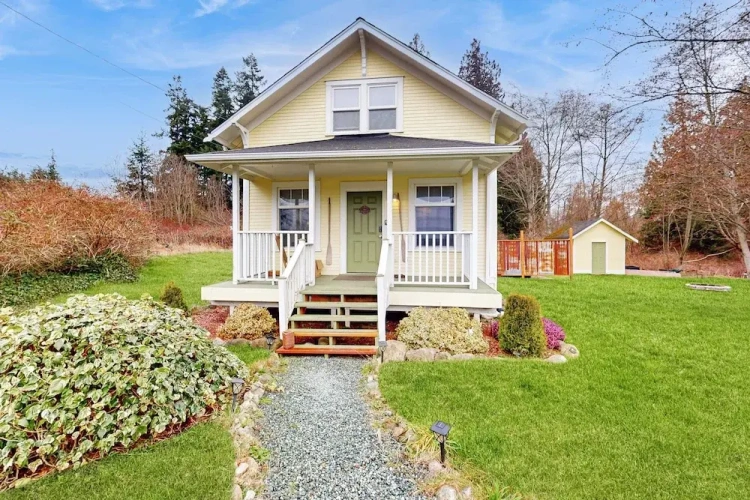 3 Bedrooms Cottage