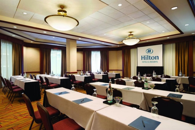 Hilton Chicago/Magnificent Mile Suites photo 19
