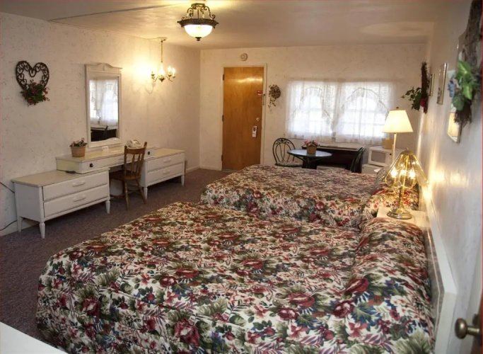 Simmons Motel