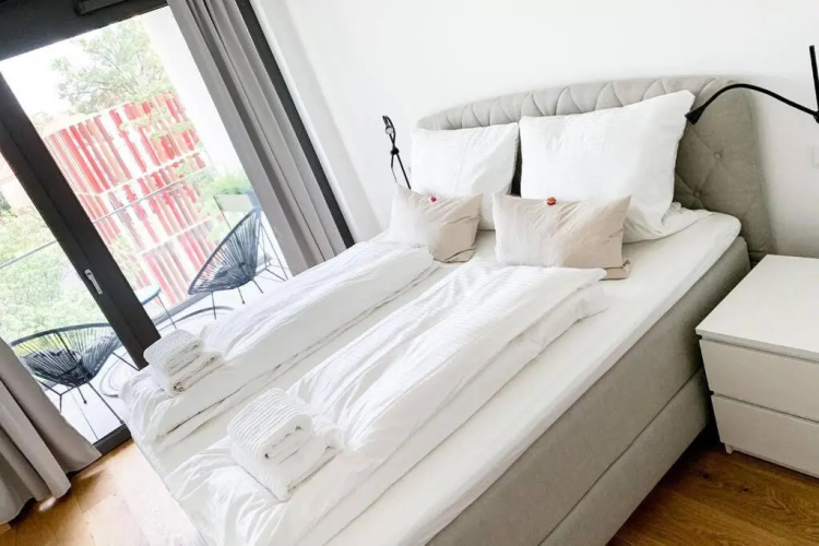 Luxuriöses Neubau-Apartment mit e-Lade Parkplatz