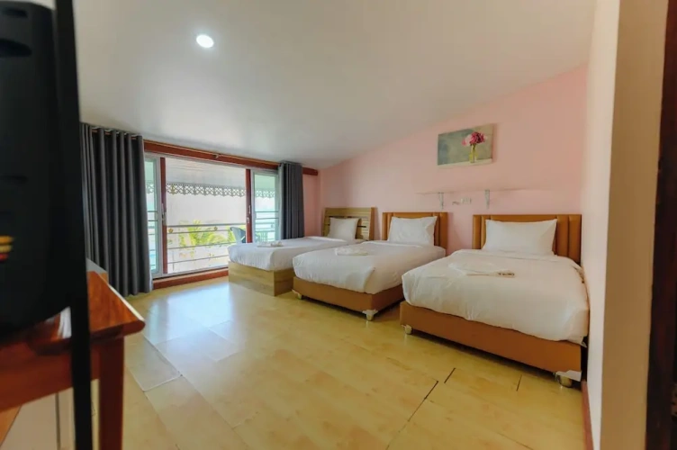 Deluxe Triple room