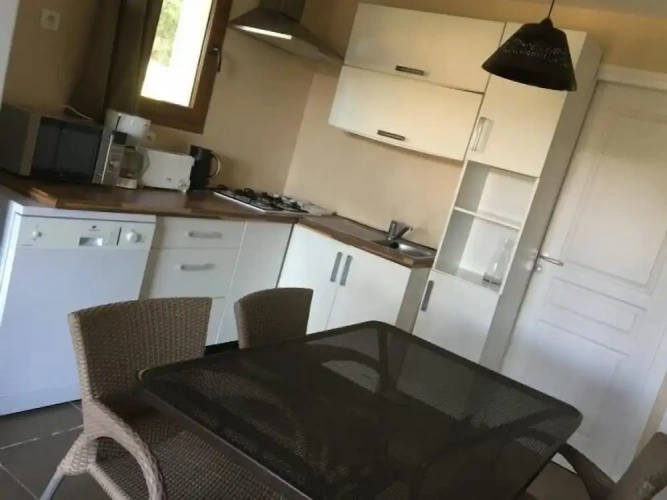2 Bedrooms Cottage with garden view