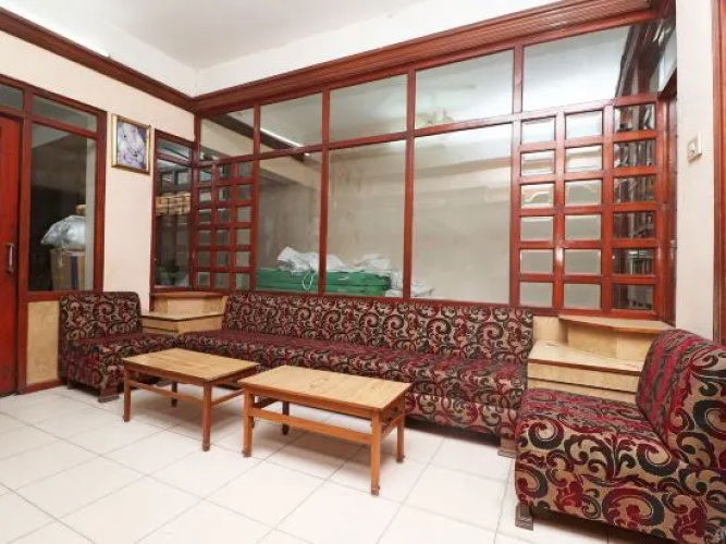 OYO 29010 Hotel Saiom Palace