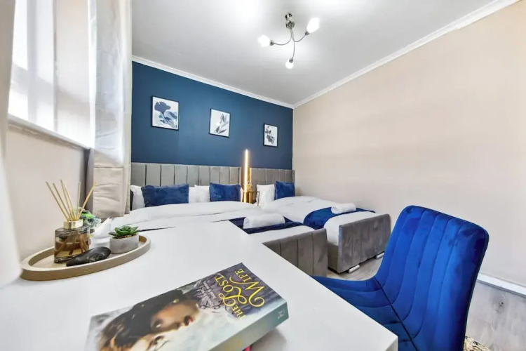 Modern Bed Apartment