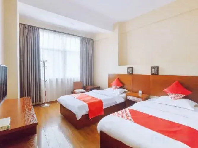 Qingshun Hotel