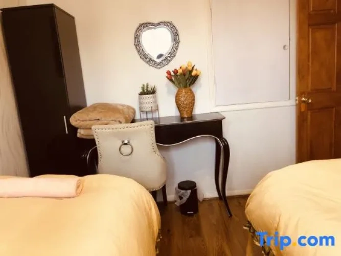 Deluxe Double Family Cottage