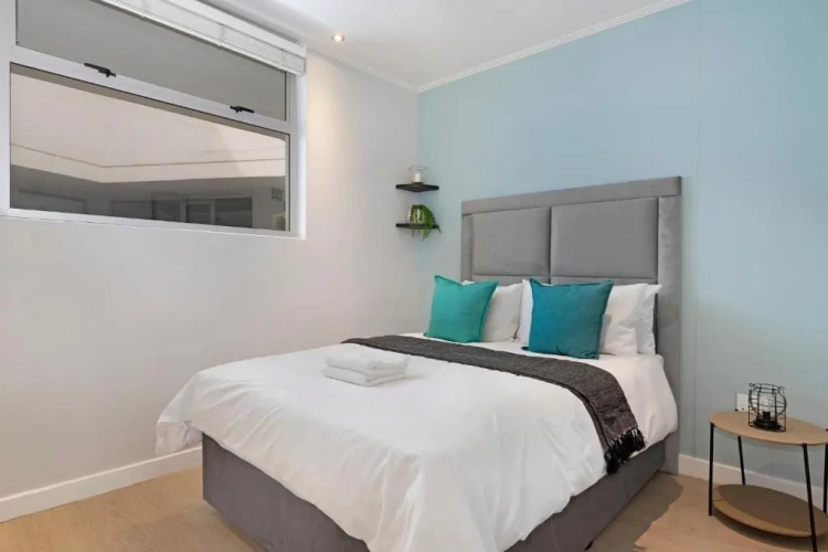 2 Bedrooms Single Apartment