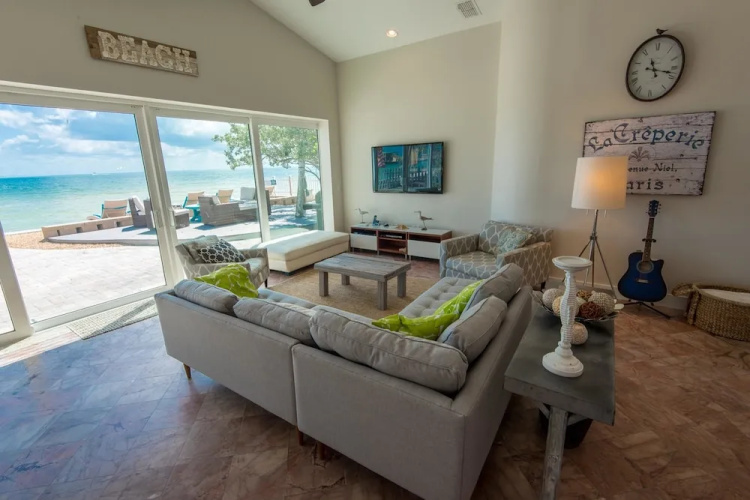 Breakaway Apartment 4