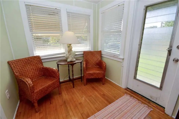 Starfish Cottage - Two Bedroom Home