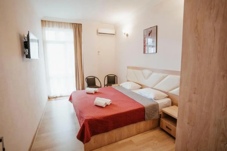 1 Bedroom Suite