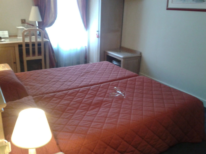Hotel Reims aux Sacres