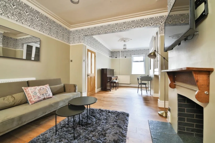 3 Bedrooms Comfort Cottage