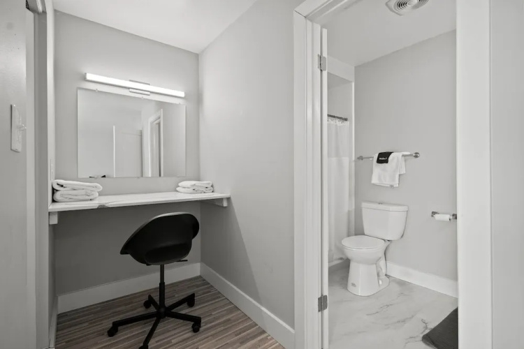 A Unique 2BR 2BA Stay