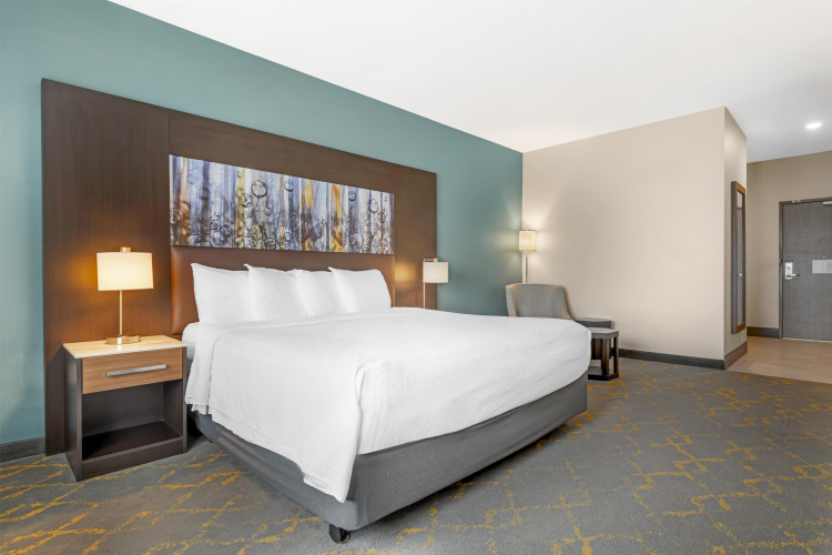 Best Western Plus Isanti