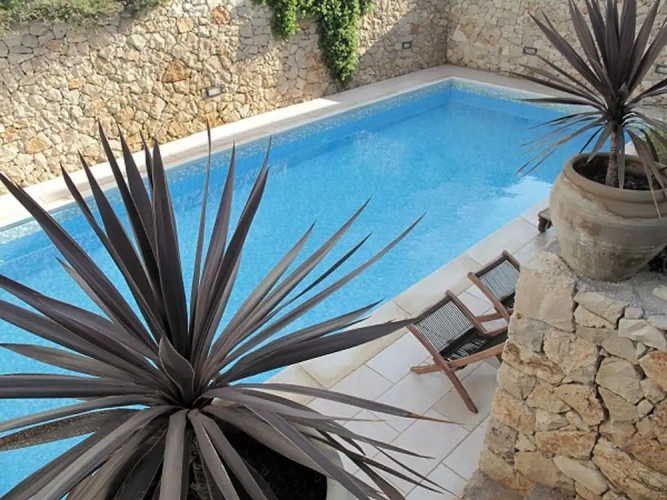 2 Bedrooms Apartment with garden view