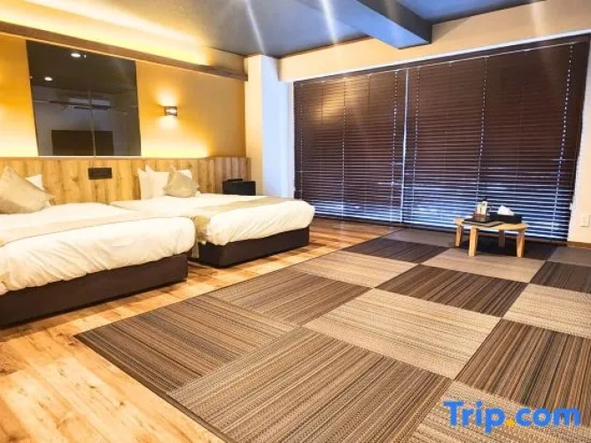 Standard Twin Suite